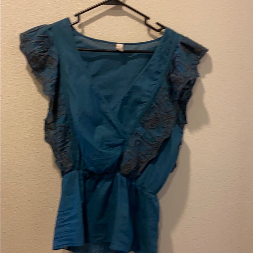 Tiny Blouse